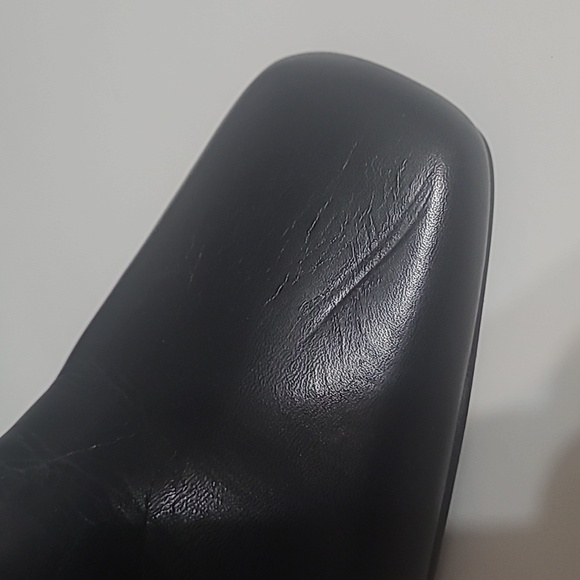 Elegant Black Women's Boots - Picture 6 of 9